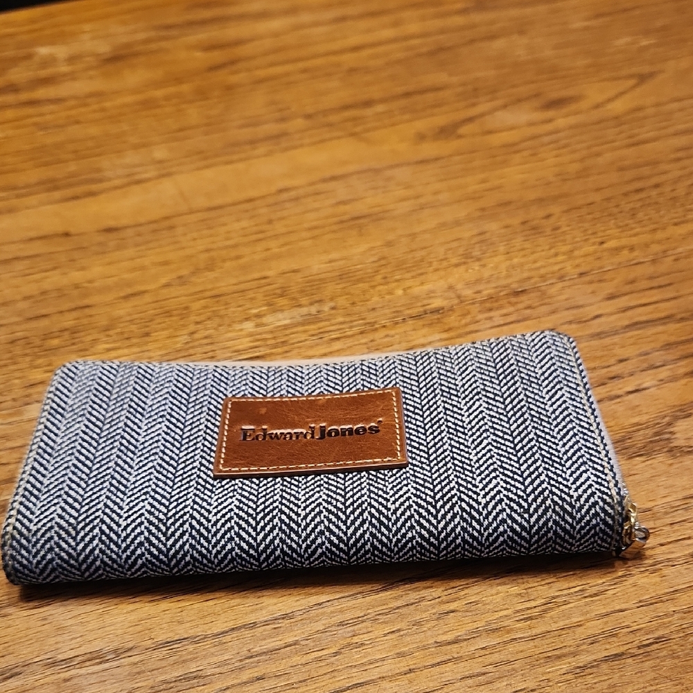 Barrington Edward Jones Zip Around Wallet